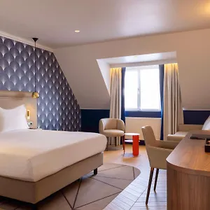4* Hotel Floris Avenue
